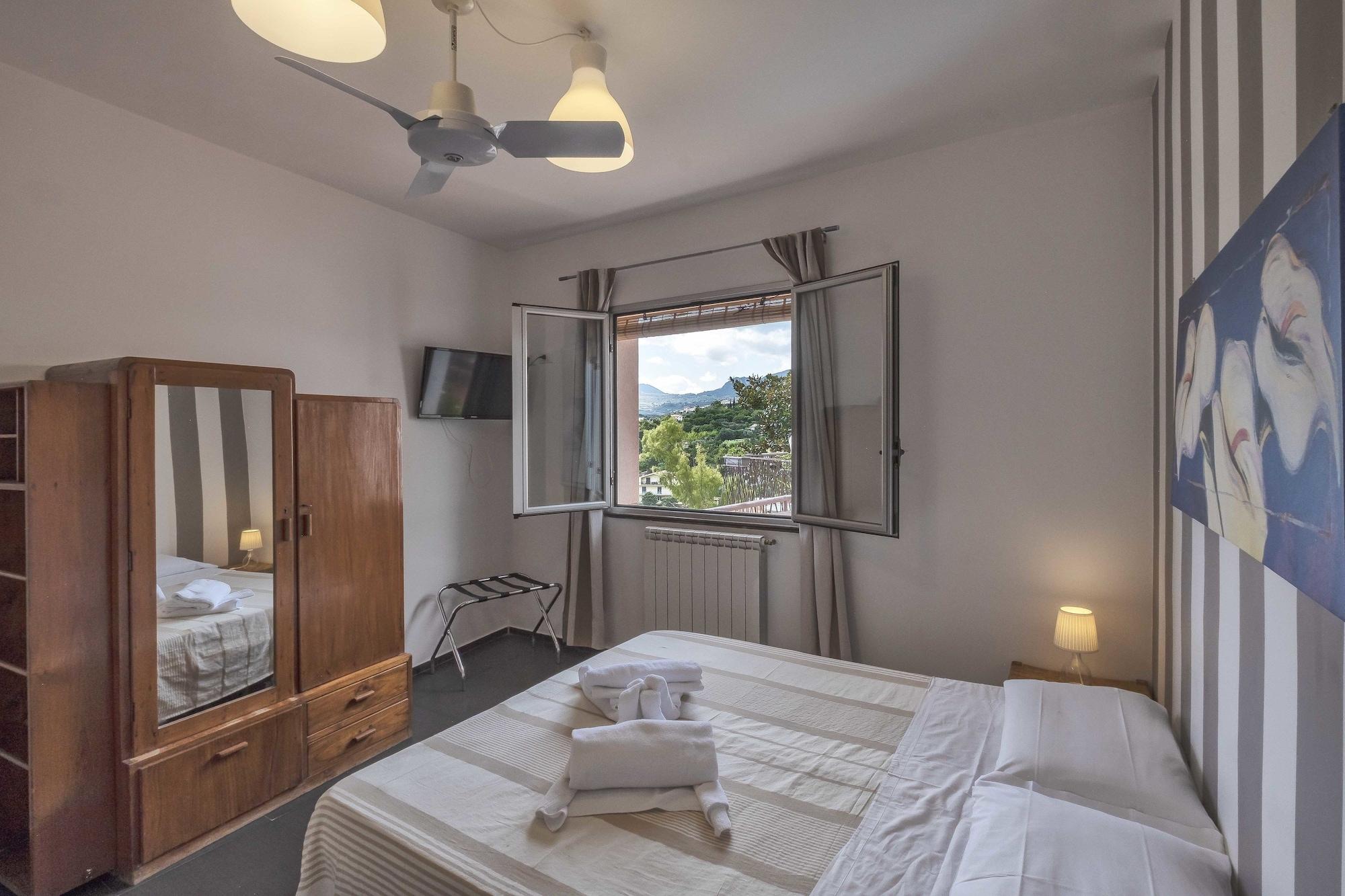 Bnb Casa Rossa モンレアーレ エクステリア 写真