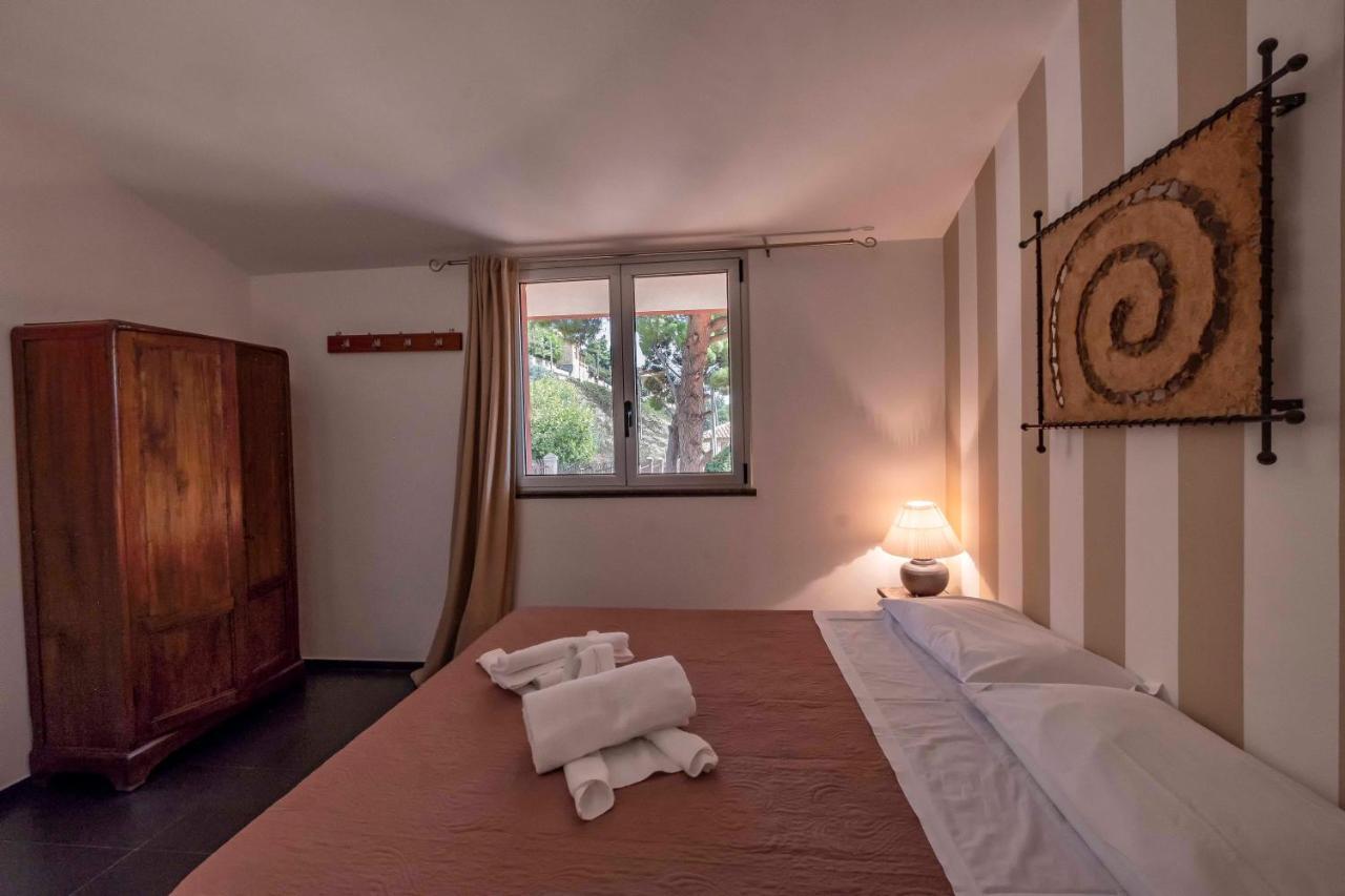 Bnb Casa Rossa モンレアーレ エクステリア 写真