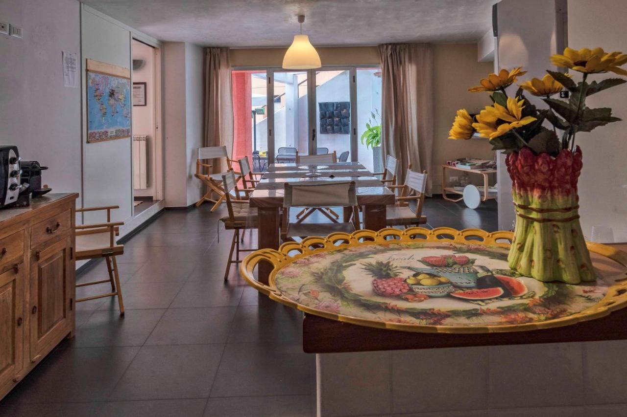 Bnb Casa Rossa モンレアーレ エクステリア 写真
