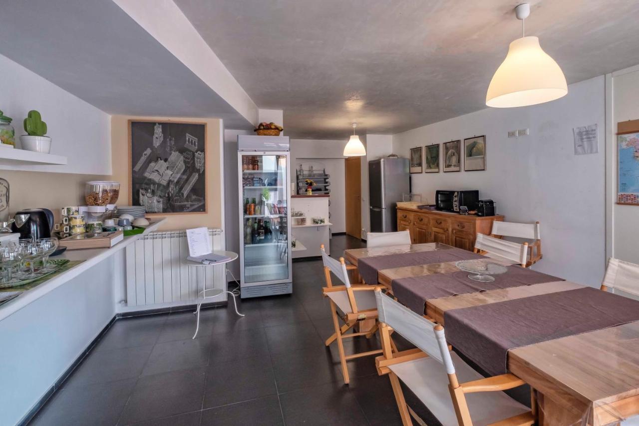 Bnb Casa Rossa モンレアーレ エクステリア 写真