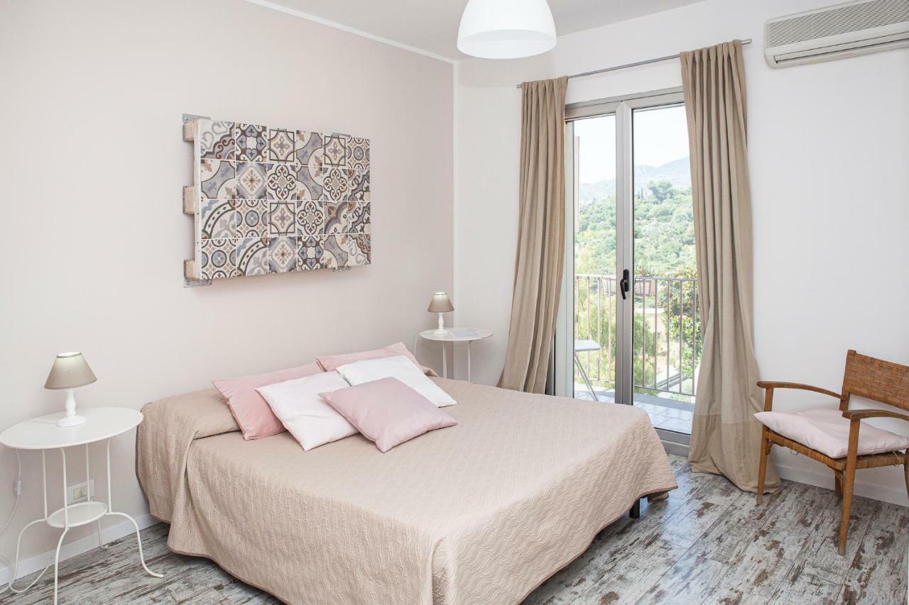 Bnb Casa Rossa モンレアーレ エクステリア 写真